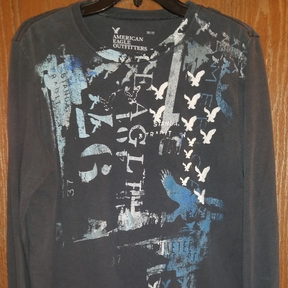 American Eagle  Med. blue long sleeve